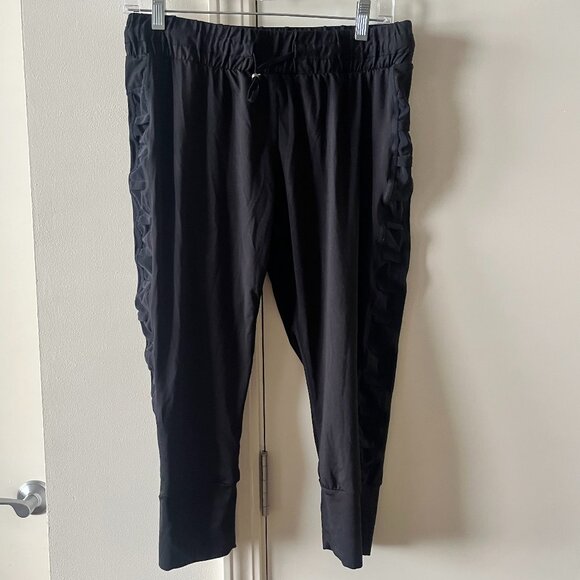 Fabletics Victoria Pants / Black / Small - Picture 1 of 10